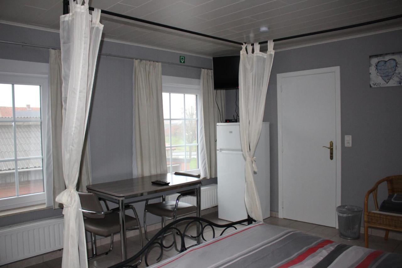 Breeden Steeger Hoeve Lichtervelde Exterior photo