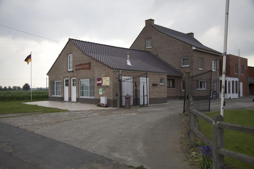 Breeden Steeger Hoeve Lichtervelde Exterior photo
